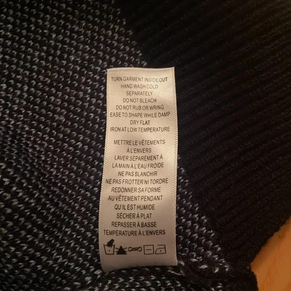 NWOT Ricki's Quarter-Zip Sweater Size Small - Picture 10 of 12